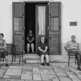 The Family Team by Lorenzo Grifantini