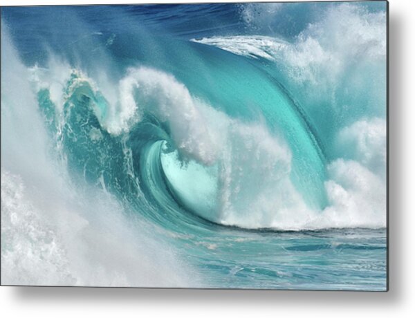 Powerful Ocean Wave Crashing Metal Print